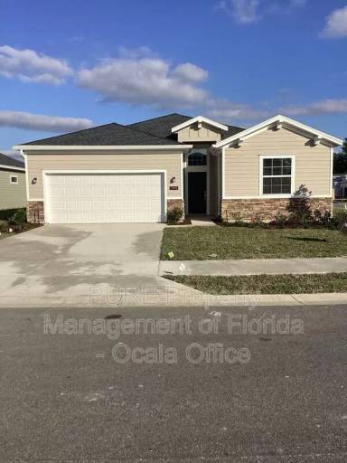 Main picture of 7898 SW 74th Loop