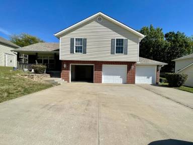 Main picture of 103 Hidden Pines Ln