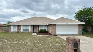 Main picture of 2155 Hagood Loop