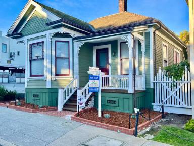Main picture of 166 Forest Ave