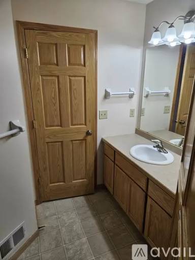 Main picture of 9097 Orchard Cir