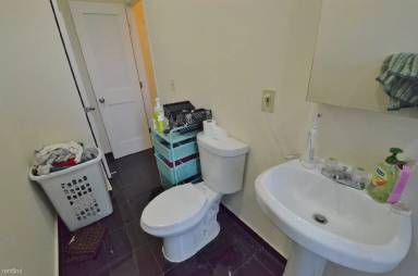 Main picture of 133 Peterborough St