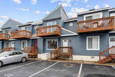 Main picture of 517 W Ocean View Ave
