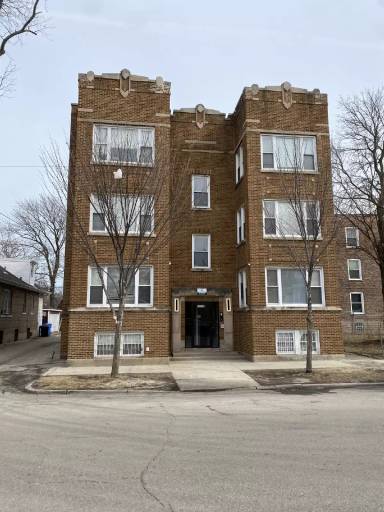 Main picture of 7147 S Woodlawn Ave