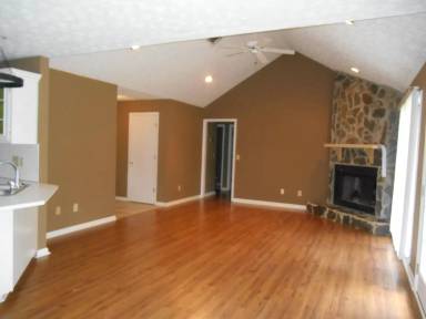 Main picture of 5772 Perry Ave