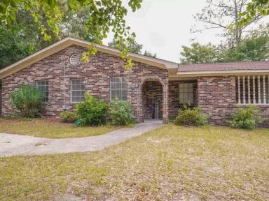 Main picture of 2116 Greenoaks Rd