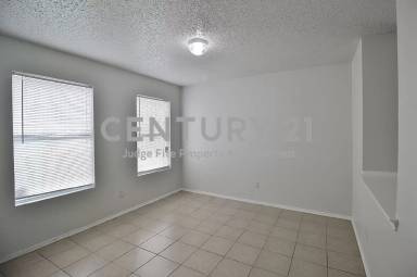 Main picture of 3325 Tioga St