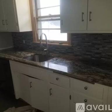 Main picture of 1816 44th Ave NE