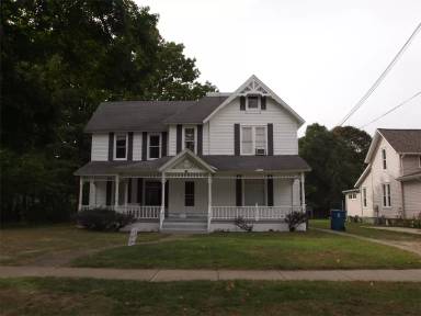 Main picture of Oak St 134