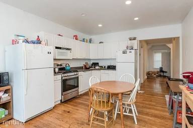 Main picture of 62 Algonquin Rd