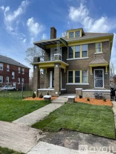 Main picture of 4350 W Buena Vista St
