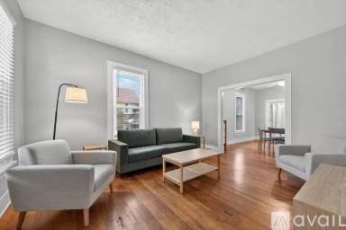 Main picture of 716 Coit Ave NE