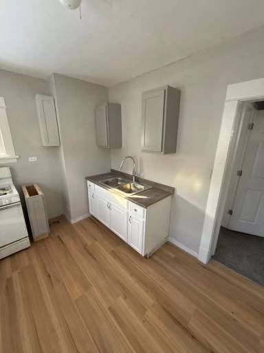 Main picture of 12800 Dove Ave
