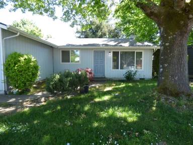 Main picture of 3964 46th Ave NE