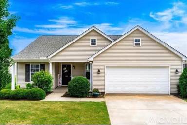 Main picture of 180 Crooked Cedar Way