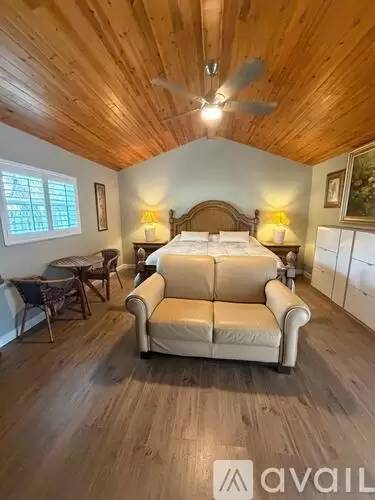 Main picture of 190 Sand Pine Rd
