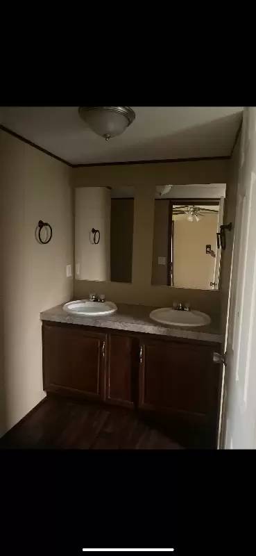 Main picture of 110 3rd St