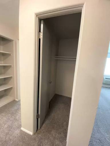 Main picture of 1360 Peoria St