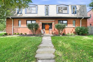 Main picture of 20 E Deshler Ave