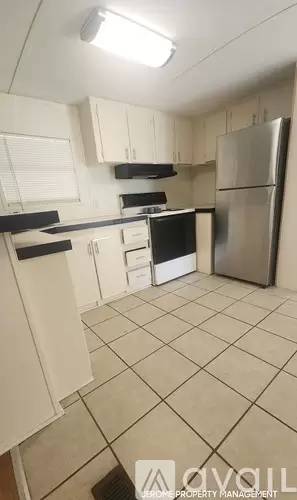 Main picture of 39103 Central Ave