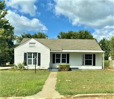 Main picture of 914 Hoover St