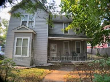 Main picture of 2048 Carroll Ave