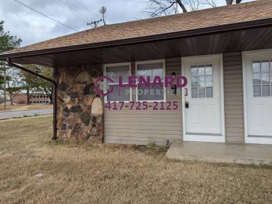 Main picture of 239 W College St