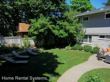 Main picture of 2544 Huntington Ave