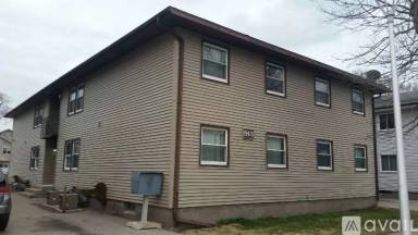 Main picture of 913 7th St S