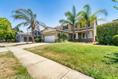 Main picture of 3530 Kim Way