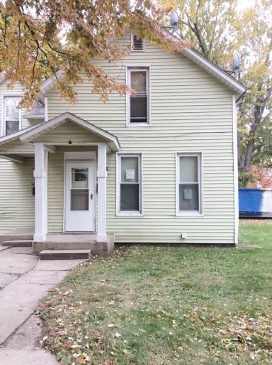 Main picture of 301 1/2 S 10th St