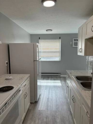 Main picture of 4430 Glendale Dr