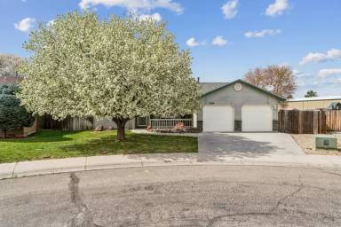 Main picture of 12566 W Norristown St