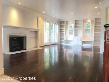 Main picture of 1035 Florence Ln