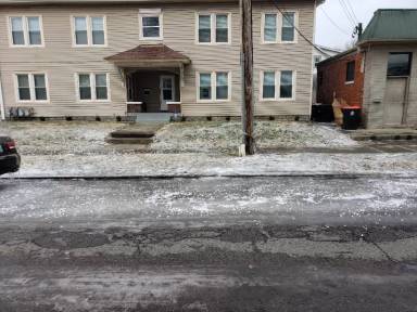Main picture of 633 E Barbee Ave