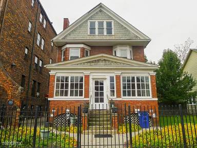 Main picture of 1743 Van Dyke St