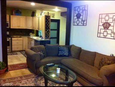 Main picture of 40 Oak St