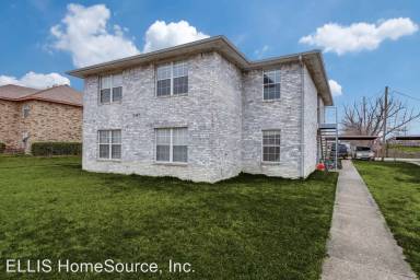 Main picture of 5545 Brookview Ct