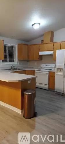 Main picture of 11592 Geranium Pl