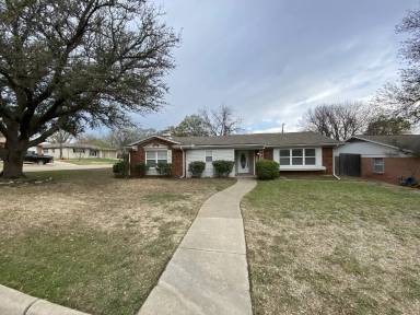 Main picture of 5220 Wedgway Dr