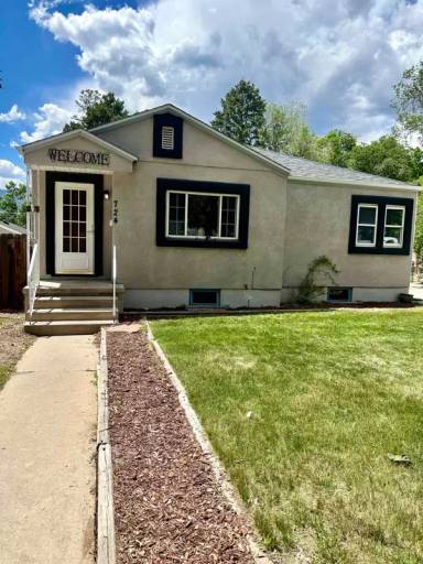Main picture of 724 N Logan Ave