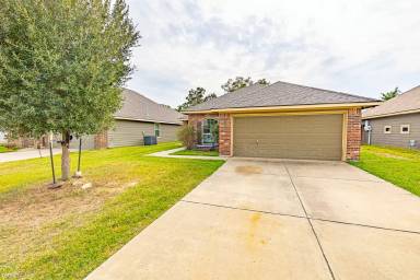 Main picture of 5244 Sagewood Dr