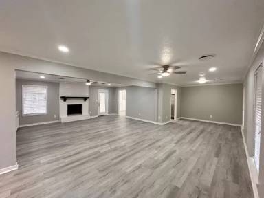Main picture of 121 Fern Valley Rd