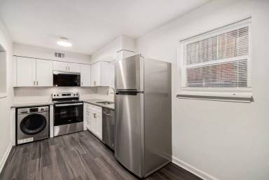 Main picture of Brancat McGee/40th St. Apartments