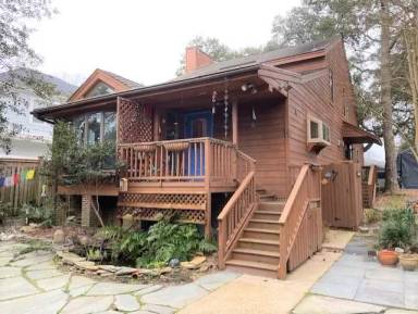 Main picture of 220 81st St