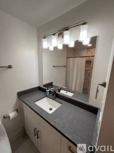 Main picture of 577 Commercial Ave NW