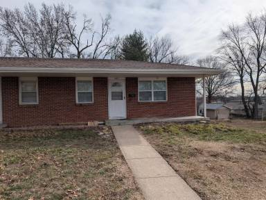Main picture of 407 Holiday Dr