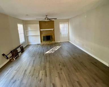 Main picture of 225 Forest Pl