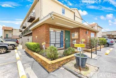 Main picture of 2500 Manson Ave