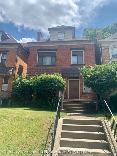 Main picture of 313 Gross St